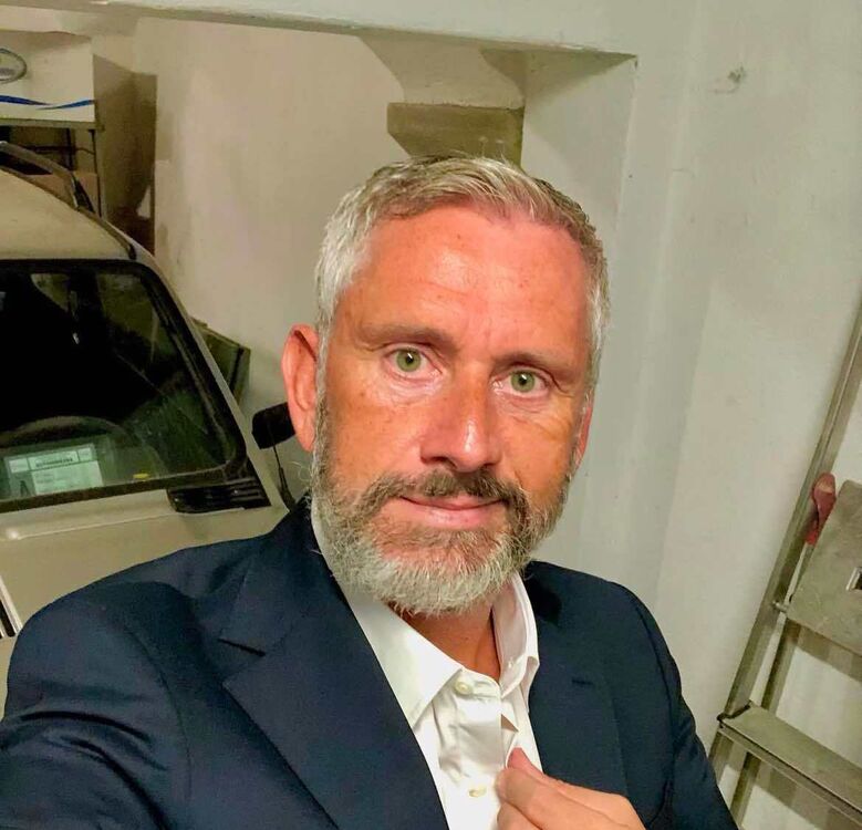  ,   Loveduc, 51 ,     , c 