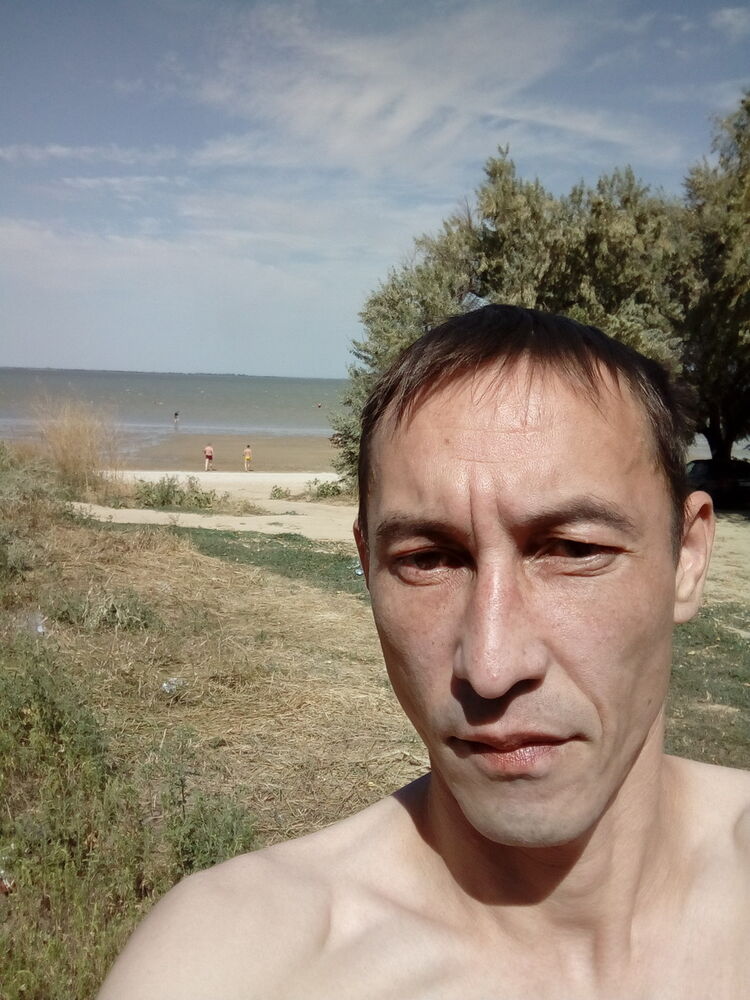  ,   Uyri, 43 ,   ,   , c 