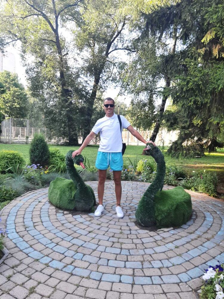  ,   Dmitry, 37 ,   ,   , c 