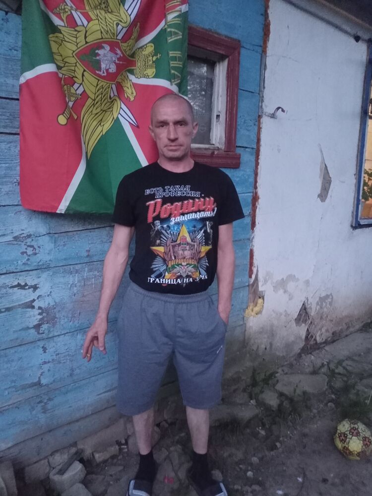  51778286  Roman, 43 ,    
