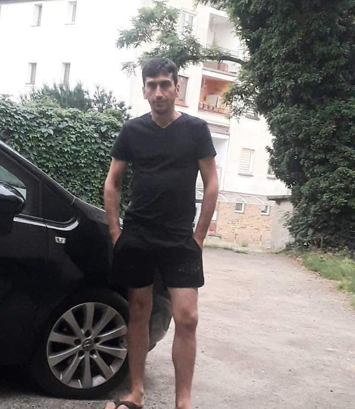  28206756  Irakli, 37 ,    Bielany Wroclawskie
