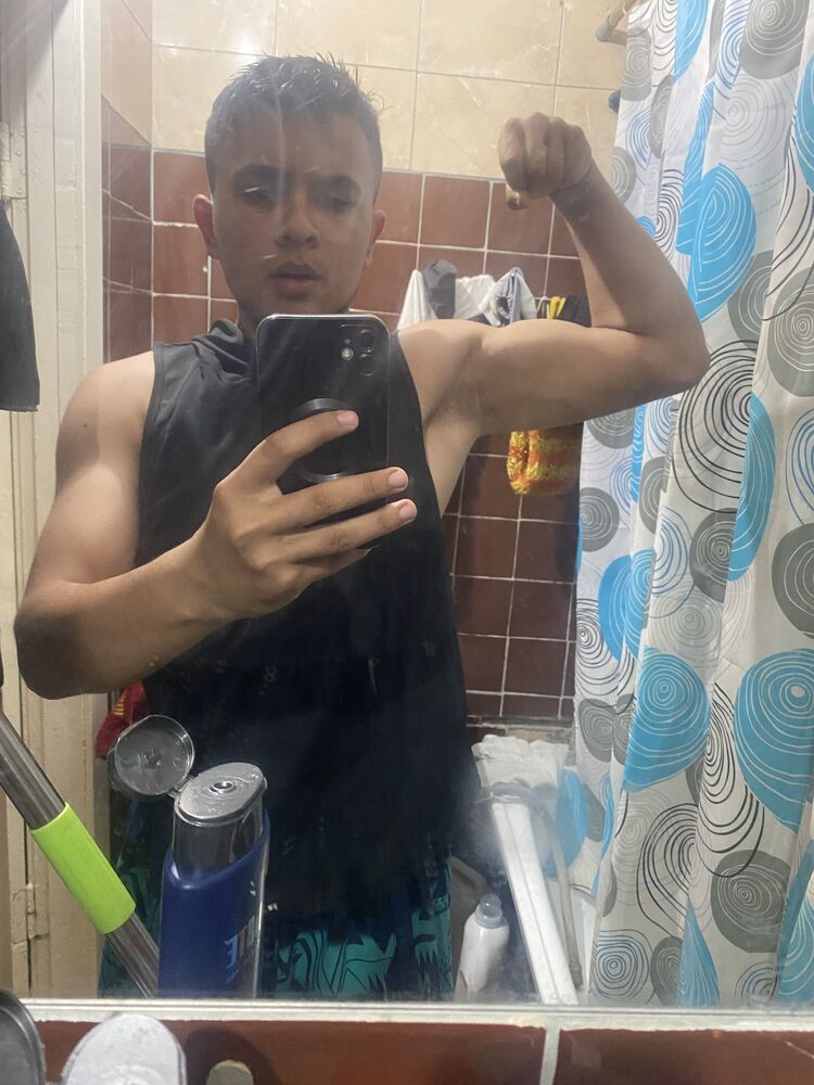  46222946  , 20 ,    