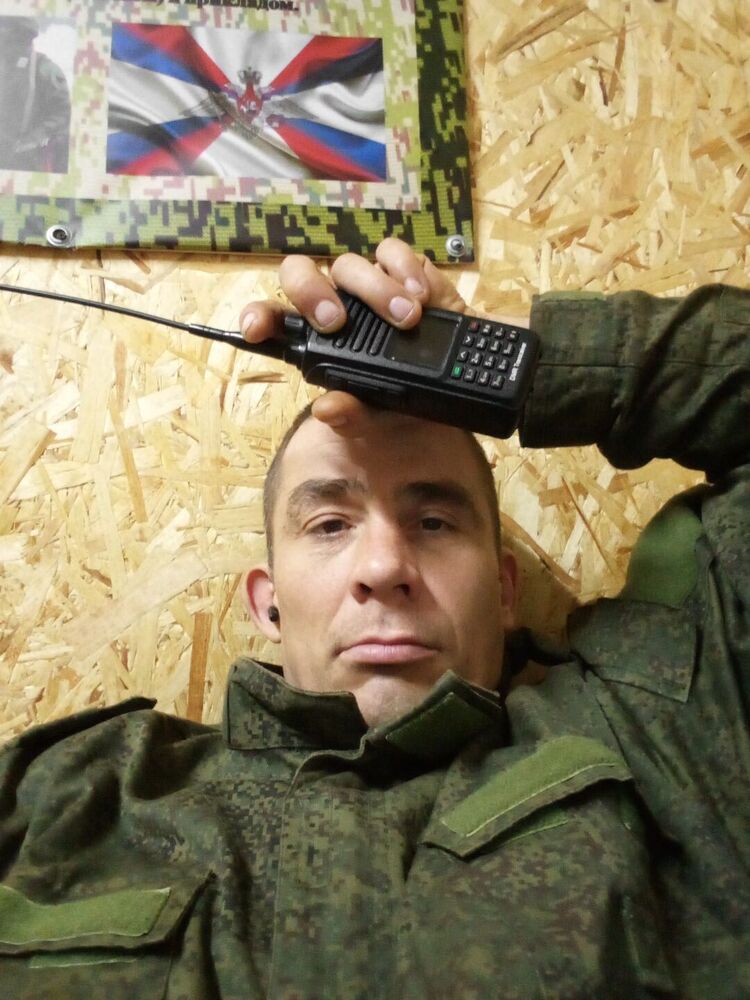 ,   Sergei, 38 ,   c 