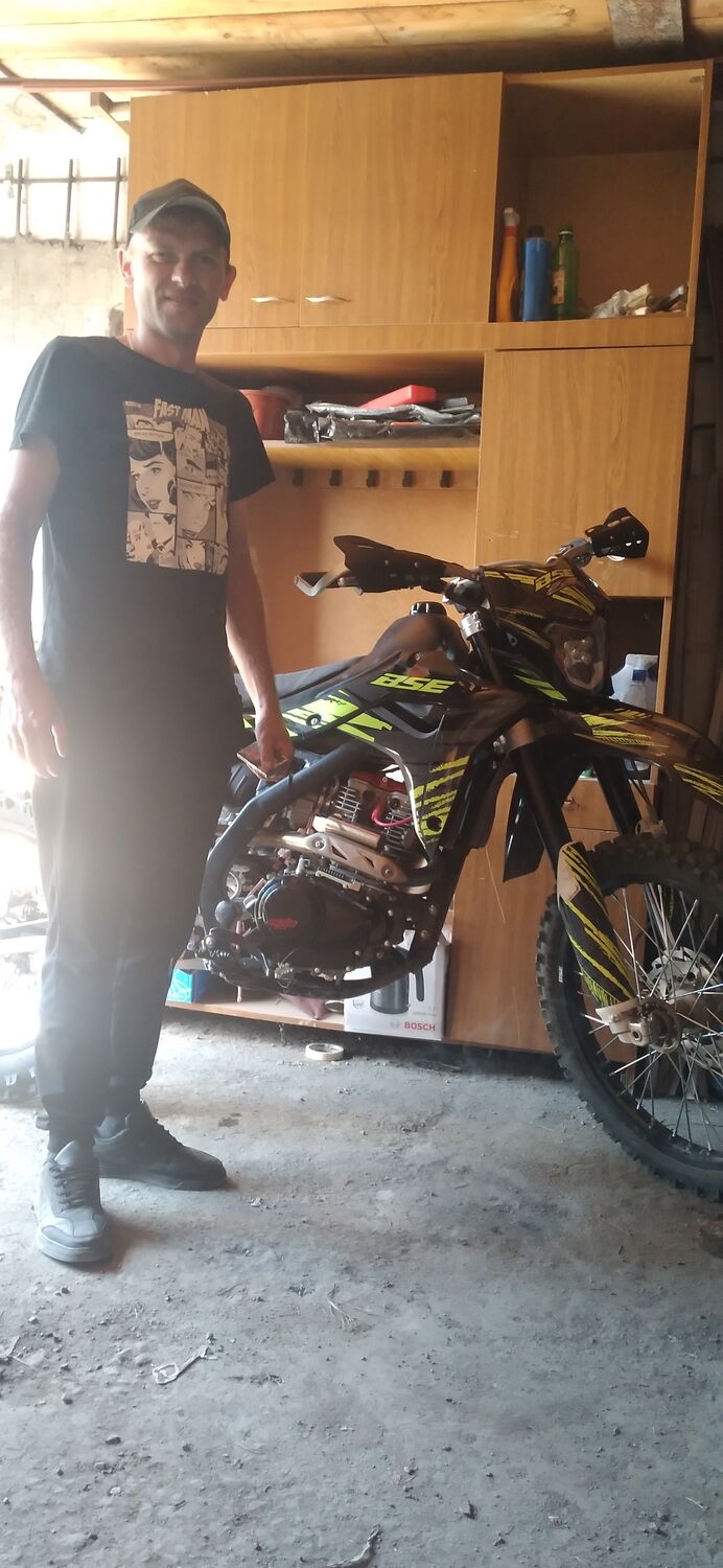  38052296  , 32 ,    