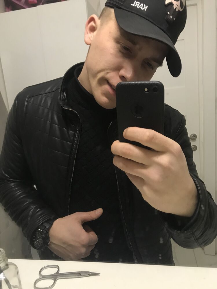  ,   Maxim, 27 ,   ,   