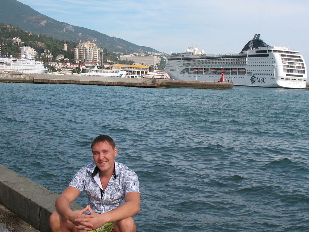  ,   Petr, 38 ,     , c 