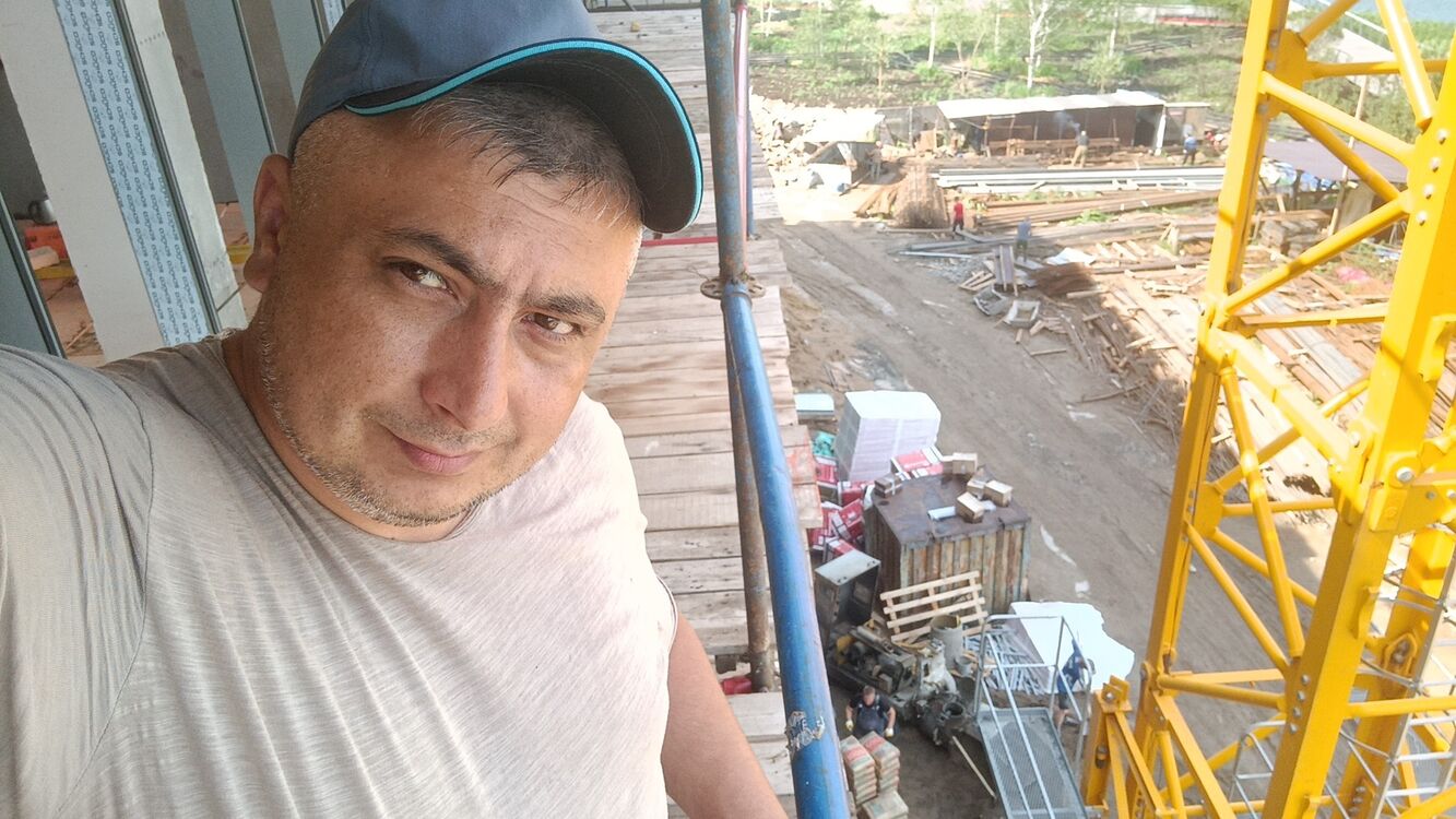  44056066  , 37 ,    