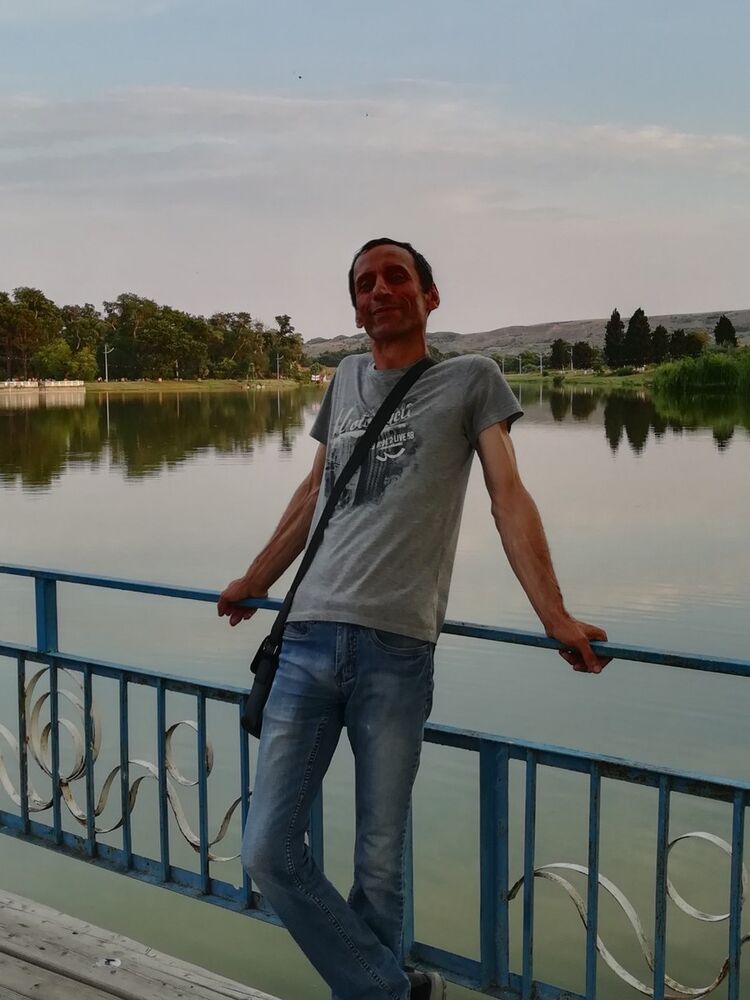  16723776  Zaali, 60 ,    