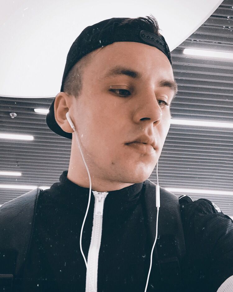  53944076  , 25 ,    -