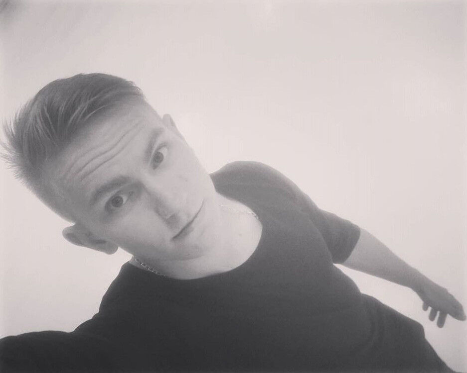  13518526  Mark, 28 ,    