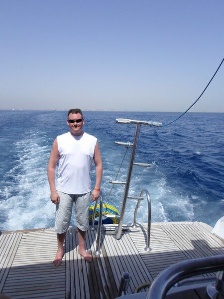  10389076  Adam, 46 ,    