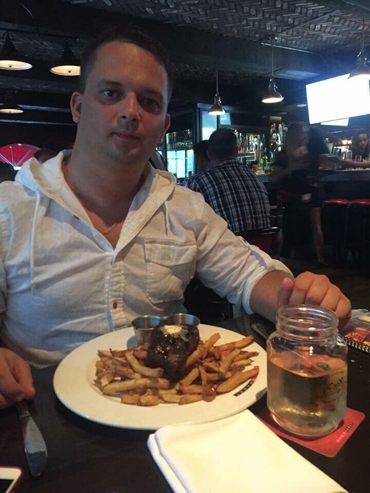  ,   Kevin, 38 ,   ,   
