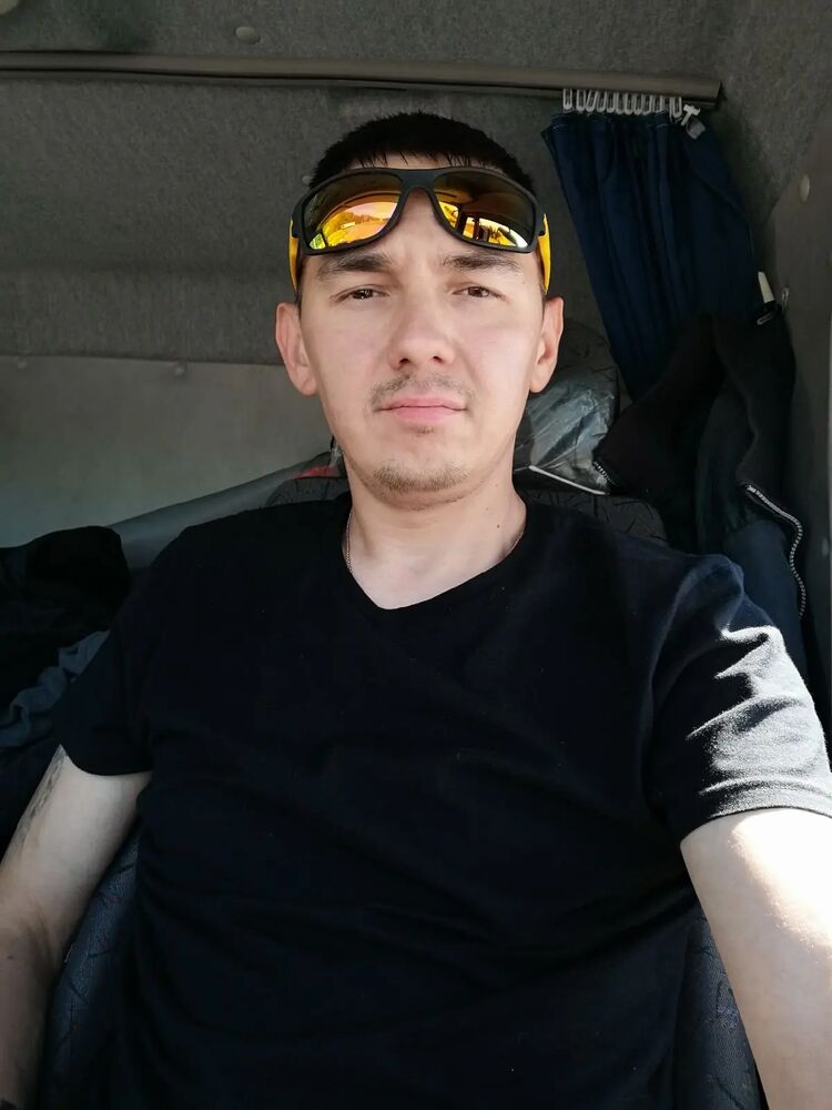  46321906  Nikita, 41 ,    