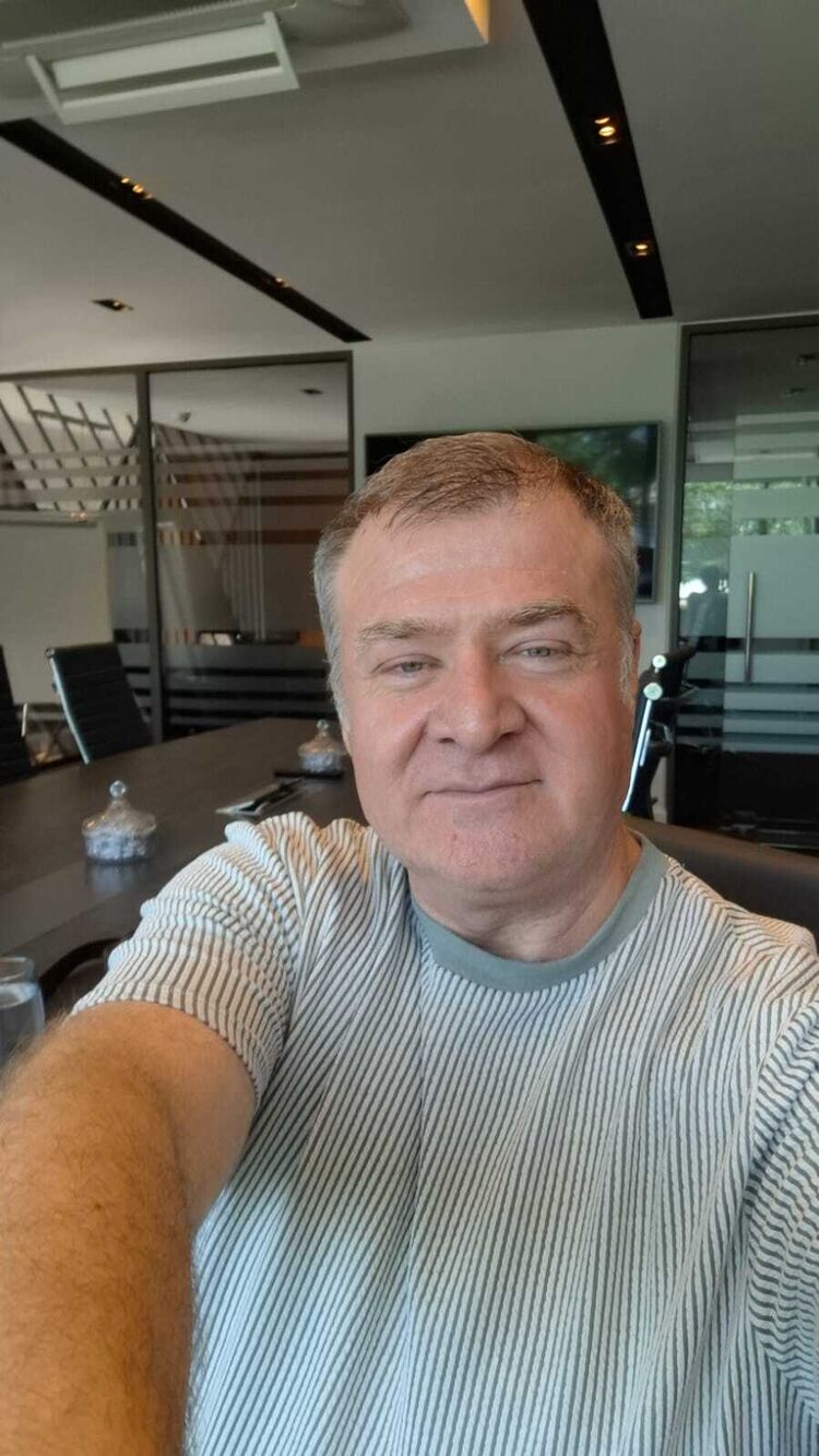  ,   Cuneyt, 52 ,   ,   , c , 