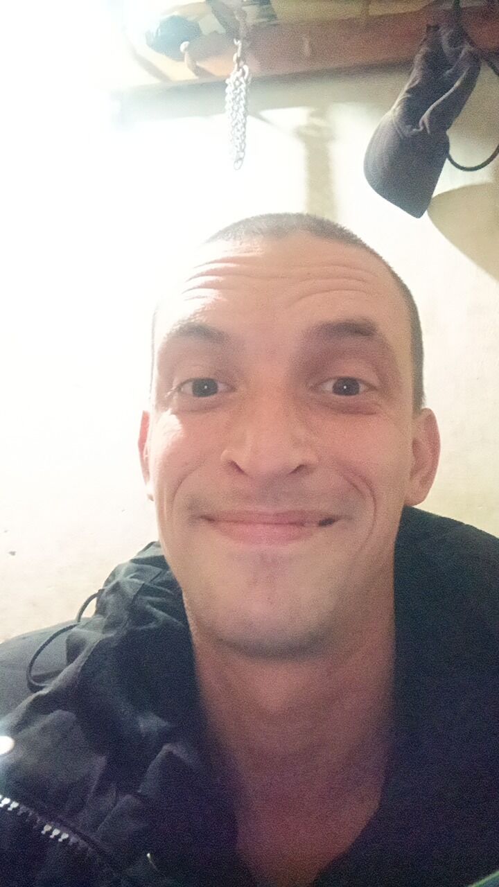  48776866  , 23 ,    