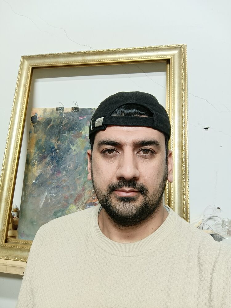  49621746  Xudojnik, 35 ,    