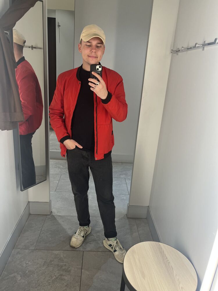  48603156  Daniil, 25 ,    