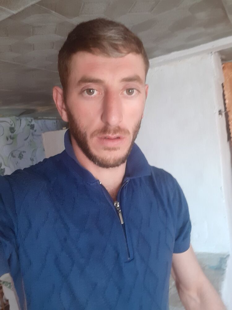  26307686  Narek, 29 ,    