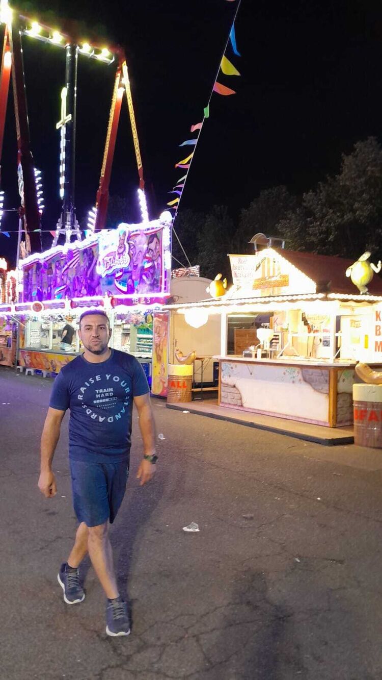 47636396  Mustafa, 43 ,    Krefeld