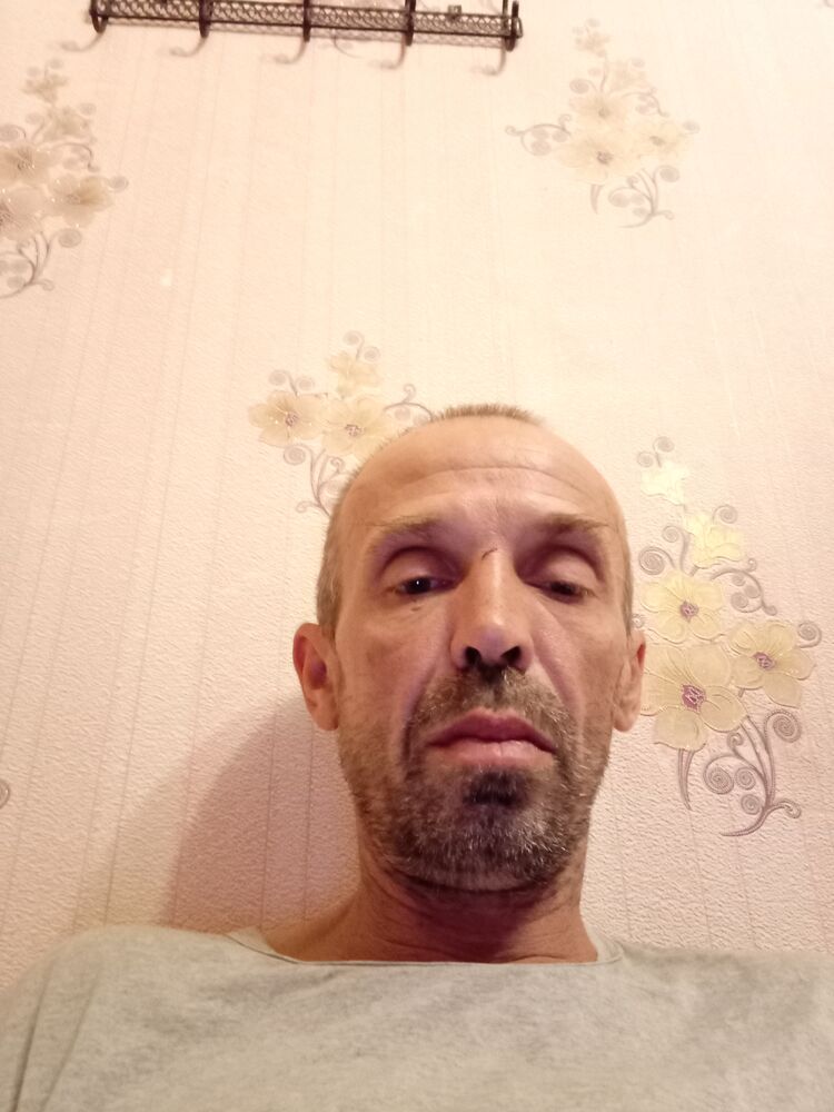  45387956  Nik, 47 ,    