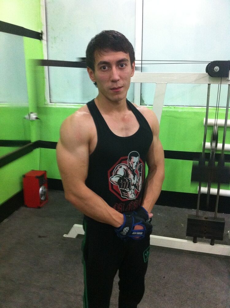  ,   Azizbek, 34 ,   