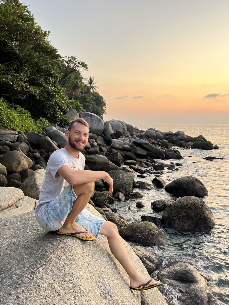  34750966  Anvar, 30 ,    Phuket