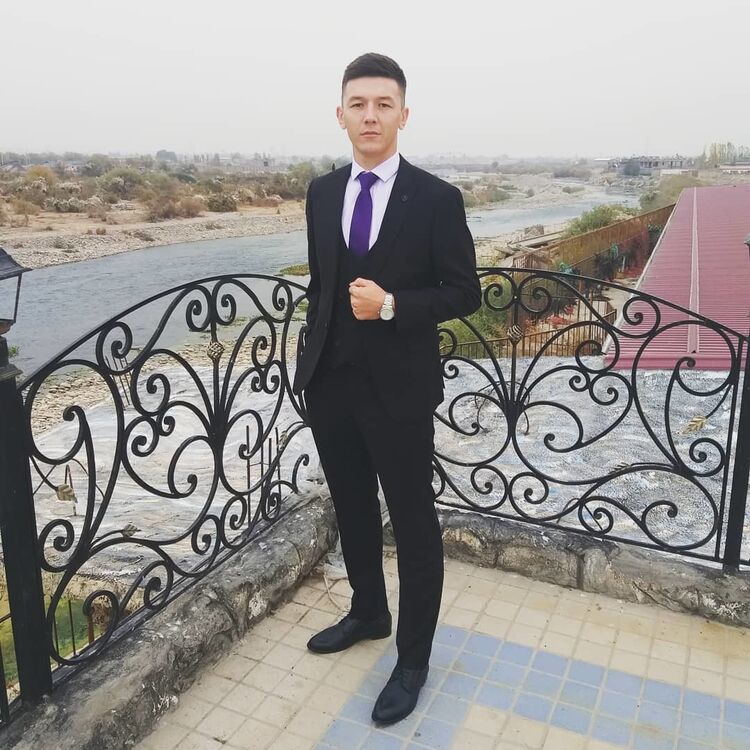  ,   Karim, 29 ,   