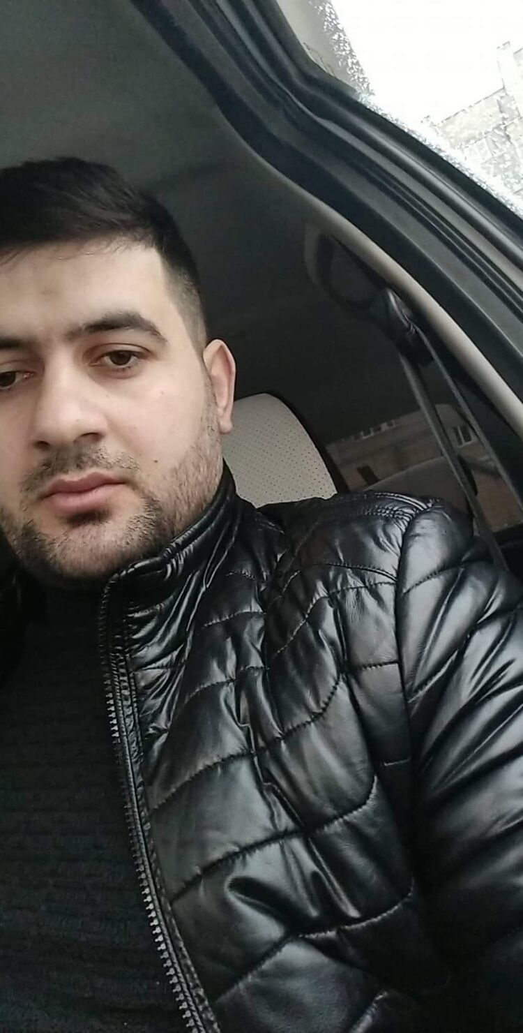  33332626  Faryad, 31 ,    
