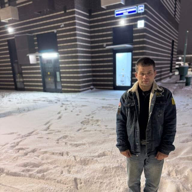  49743366  , 36 ,    