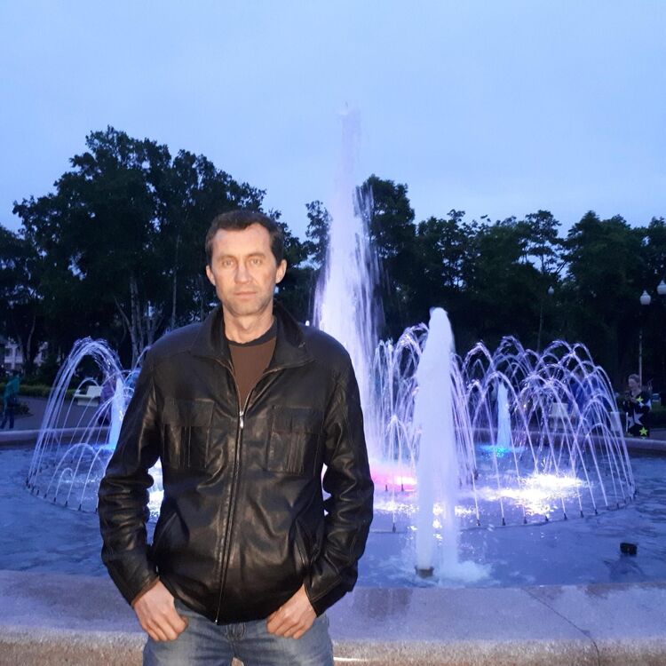  40876936  Alex, 53 ,    -