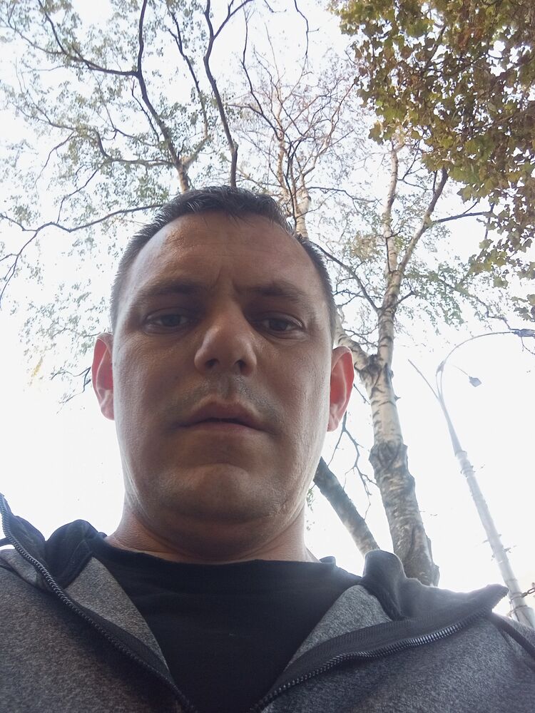  47813076  Vasile, 30 ,    