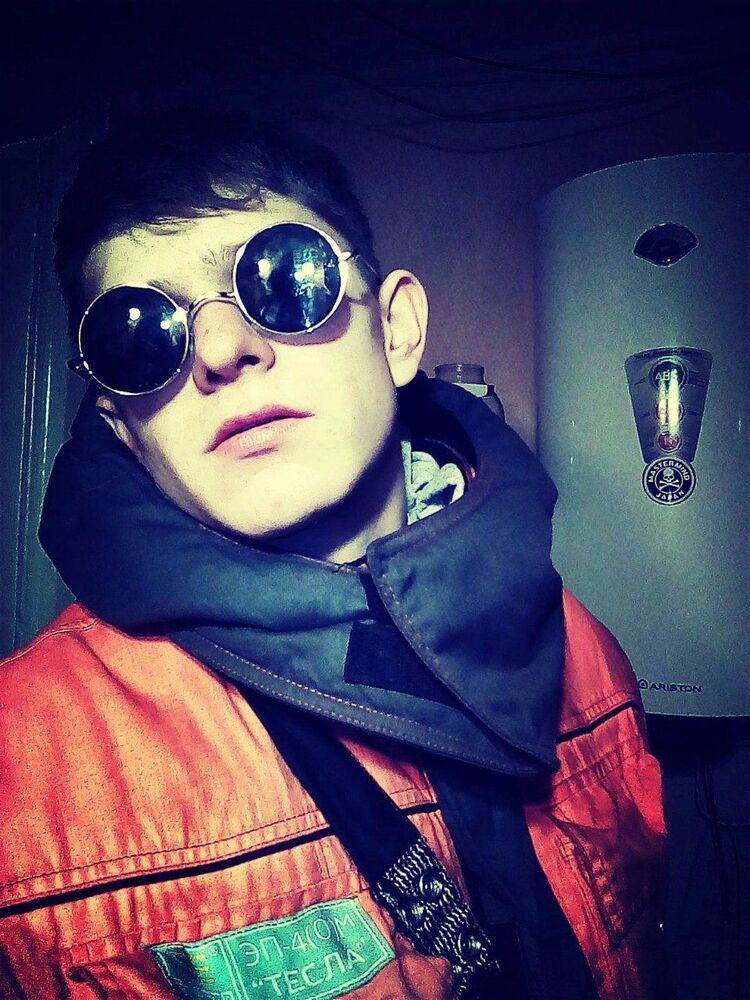  ,   STALKER, 24 ,   ,   , c , 