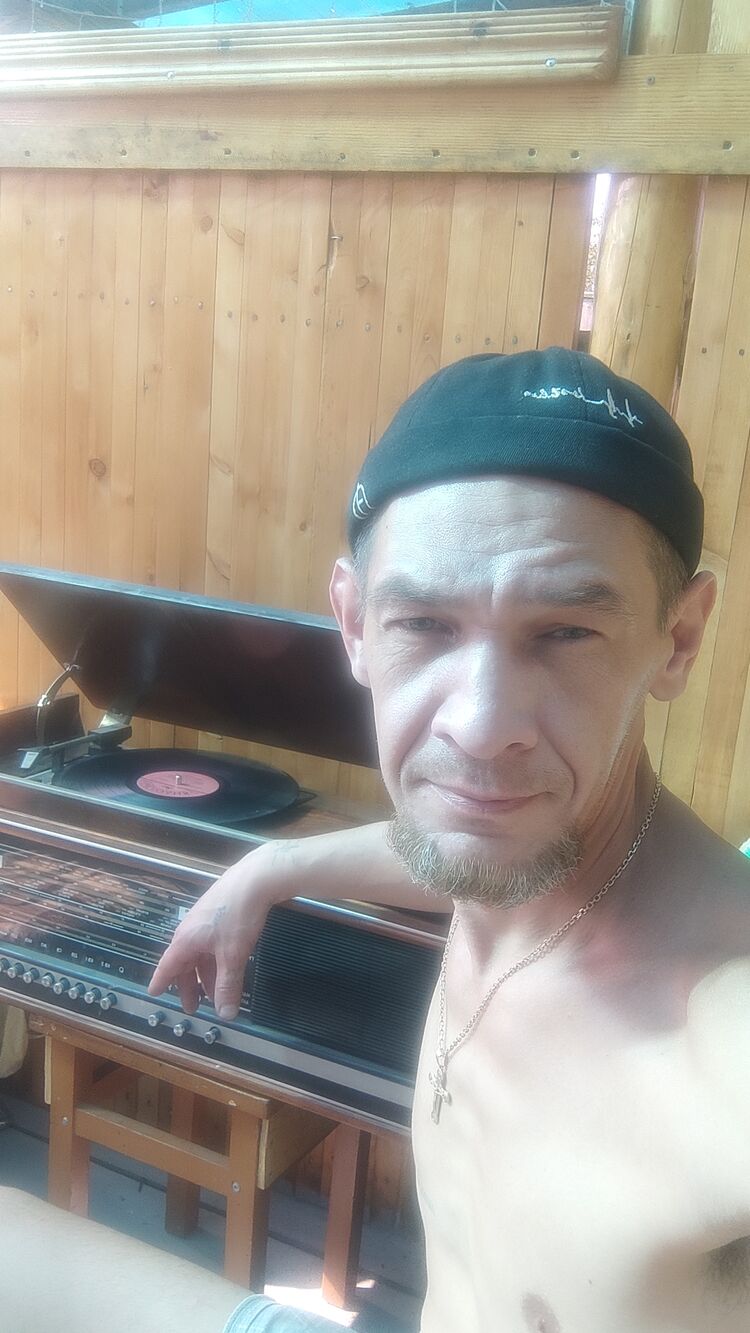  46245496  , 43 ,    
