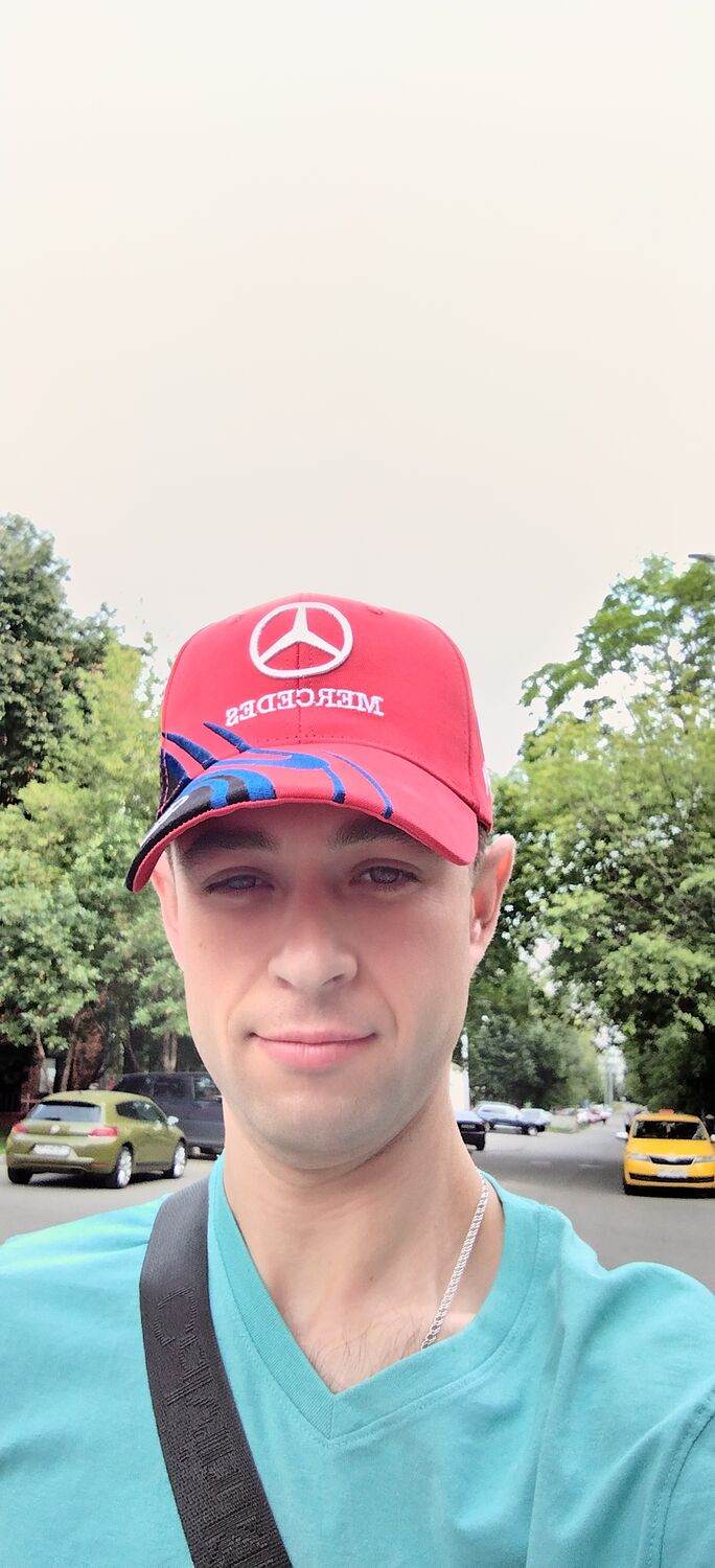  ,   Viktor, 33 ,   ,   
