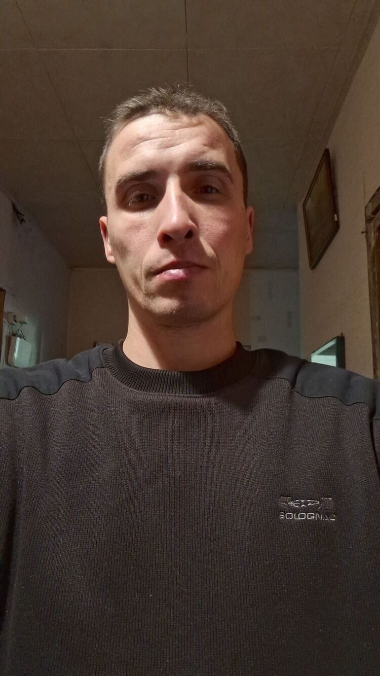  52079636  DANIL, 38 ,    