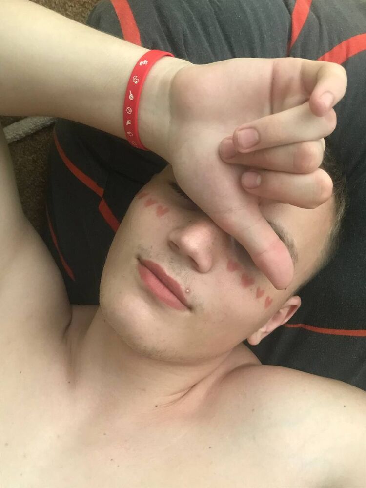  45958156  Xkizi, 22 ,    