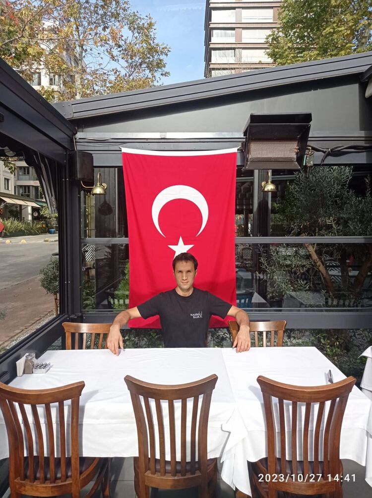  41094946  Erdal, 29 ,    