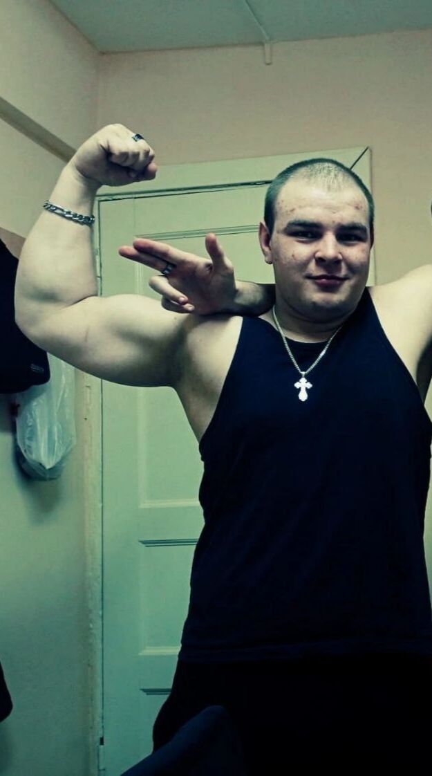  54558436  Ivan, 23 ,    