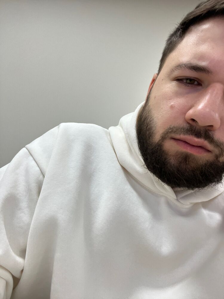  52530956  , 28 ,    --