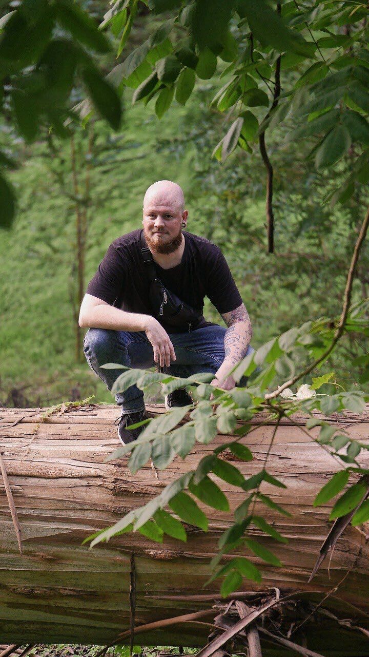  ,   Denis, 32 ,   