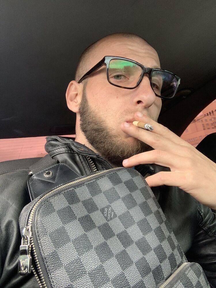  28034586  , 35 ,    -