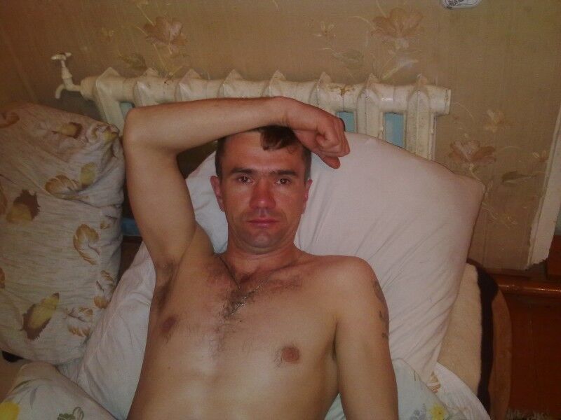  12722516  Alexandr, 46 ,    