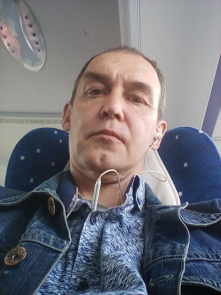  26624916  Maks, 45 ,    