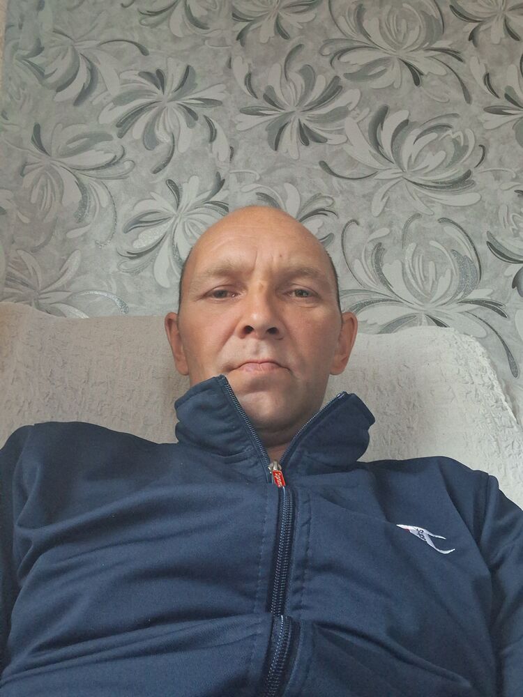  52593546  , 40 ,    -