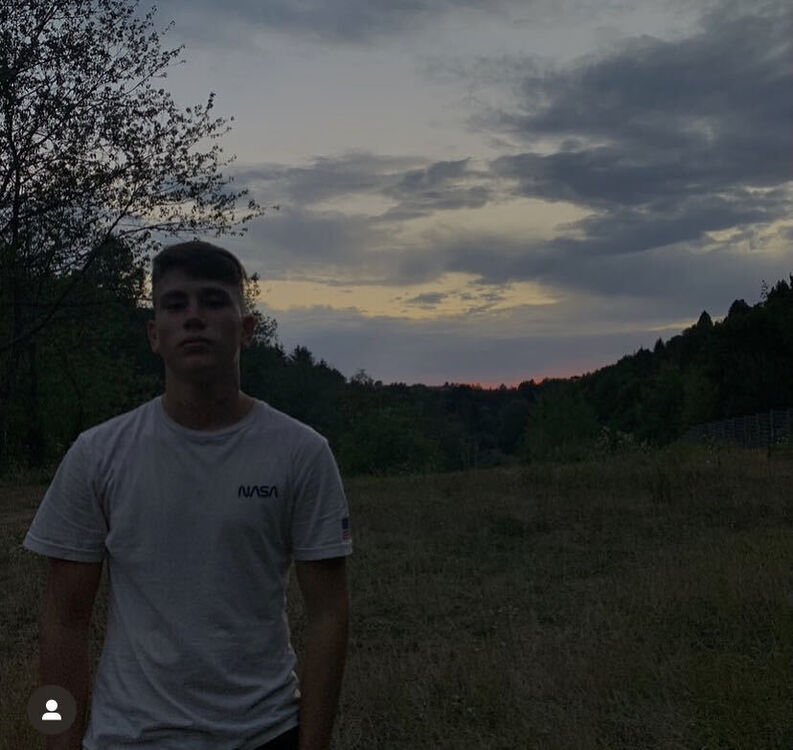 ���� 31615776 ����� Valeri, 21 ���, ���� ���������� � Petersberg