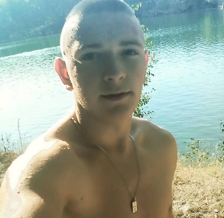  26769746  Igor, 33 ,     