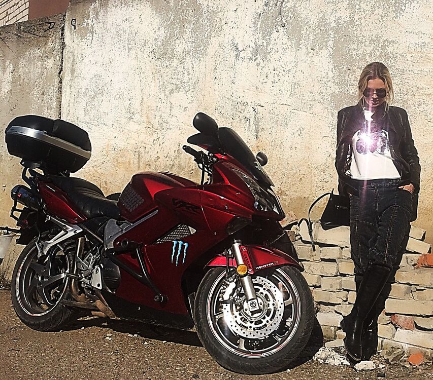 ���� 18548306 ������� ����, 32 ����, ���� ���������� � ������