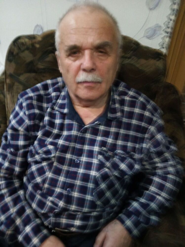  40173926  , 74 ,    