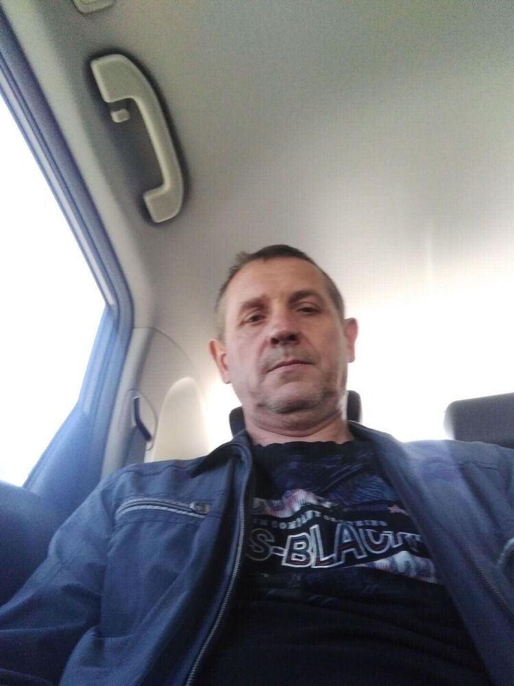  23047876  , 54 ,    
