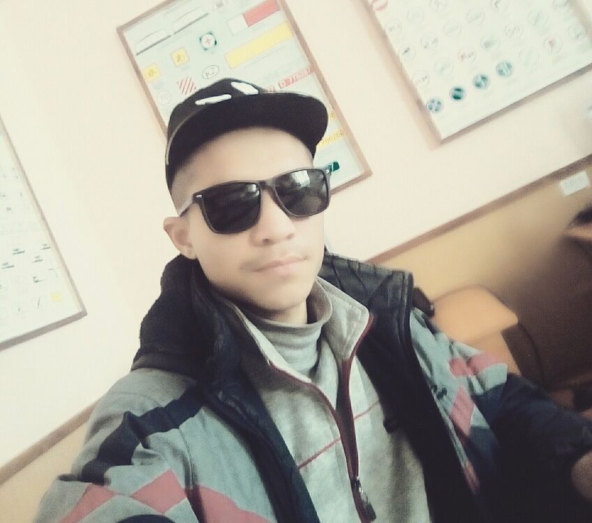  10543526  Anuar, 28 ,    